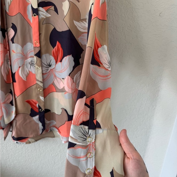 Worthington Floral Button Down Blouse Women’s Large - Picture 2 of 15